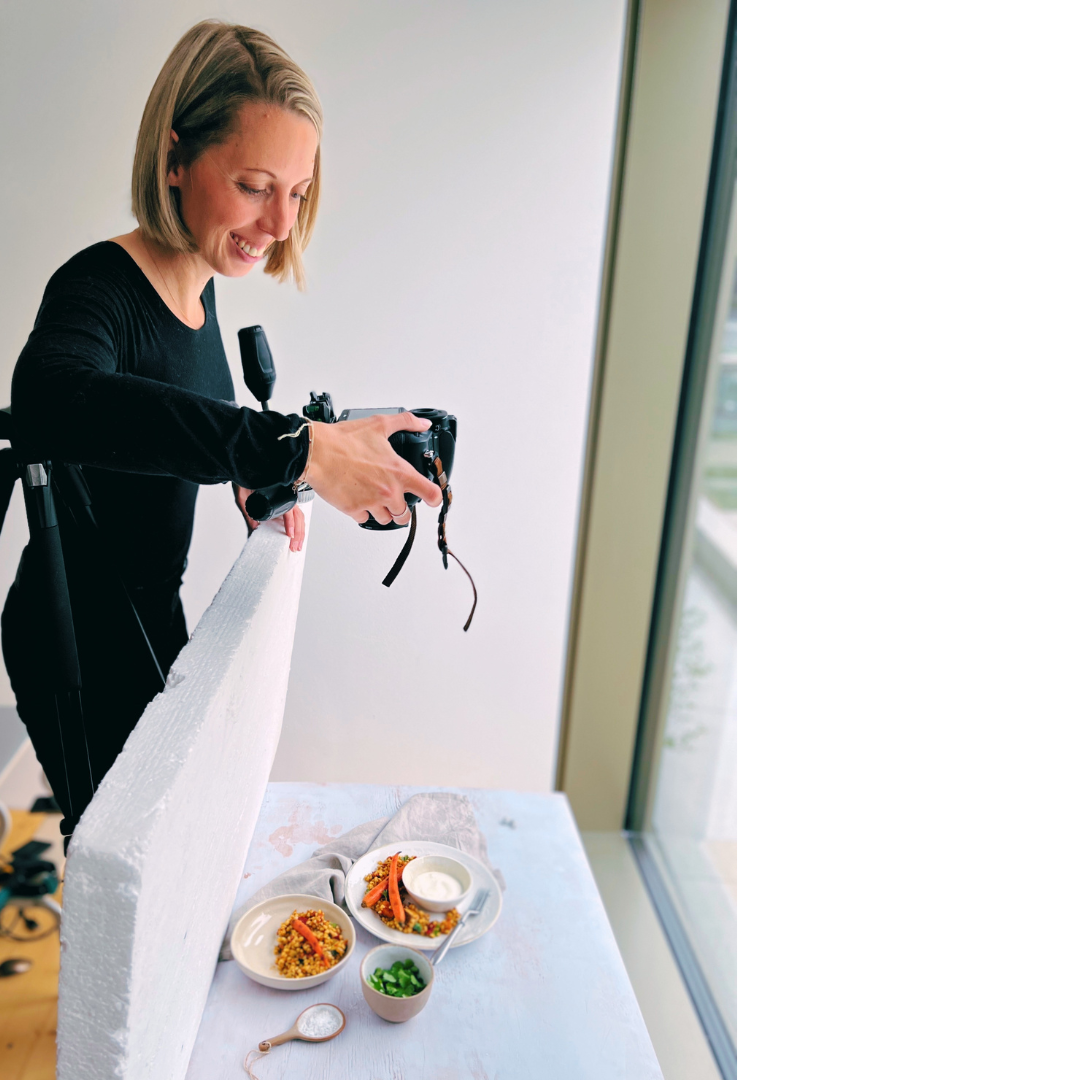 Cornelia beim Fotografieren