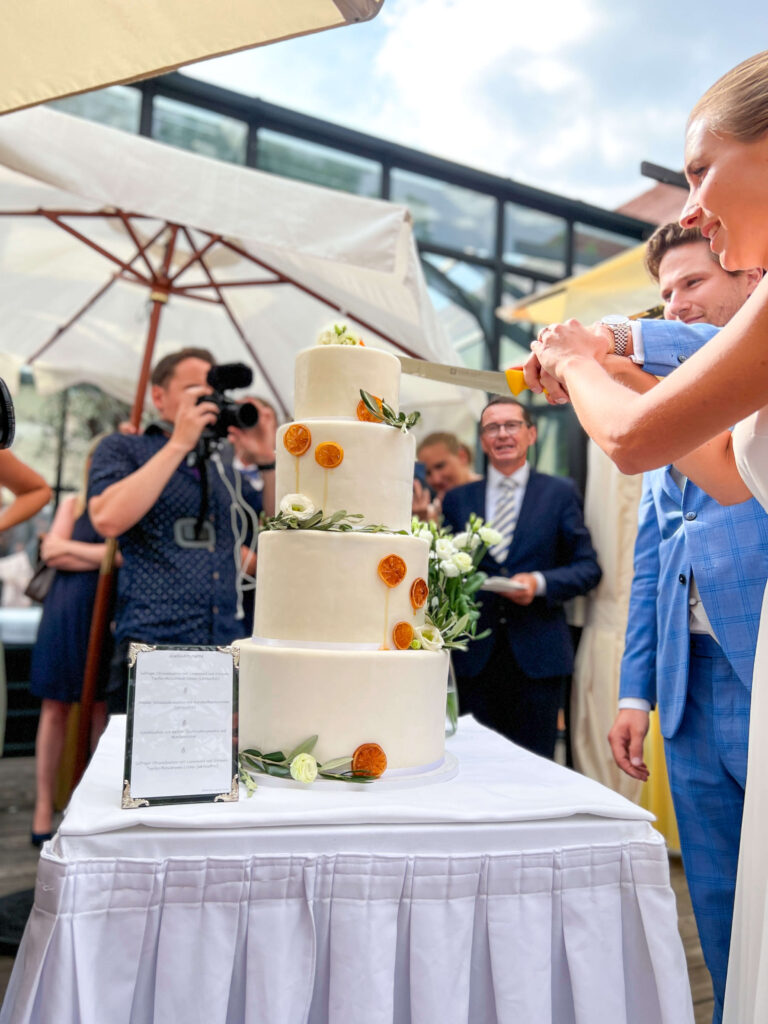 Hochzeitstorte Foto bearbeitet